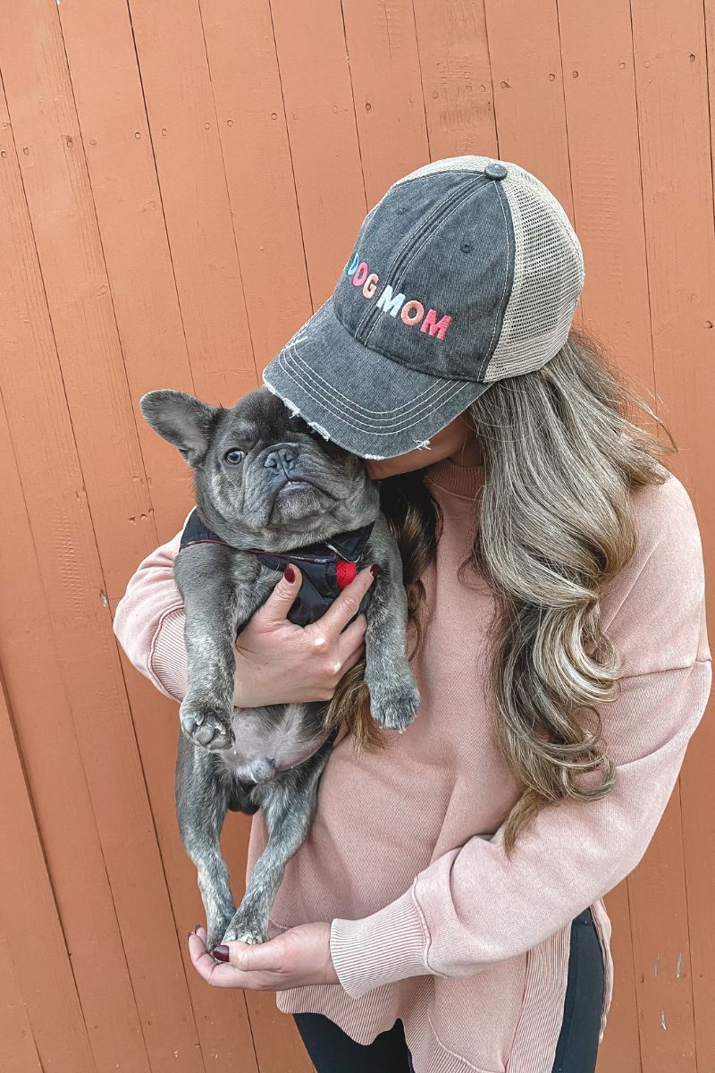 Dog Mom Women's Trucker Hats - Multicolored - Image 3