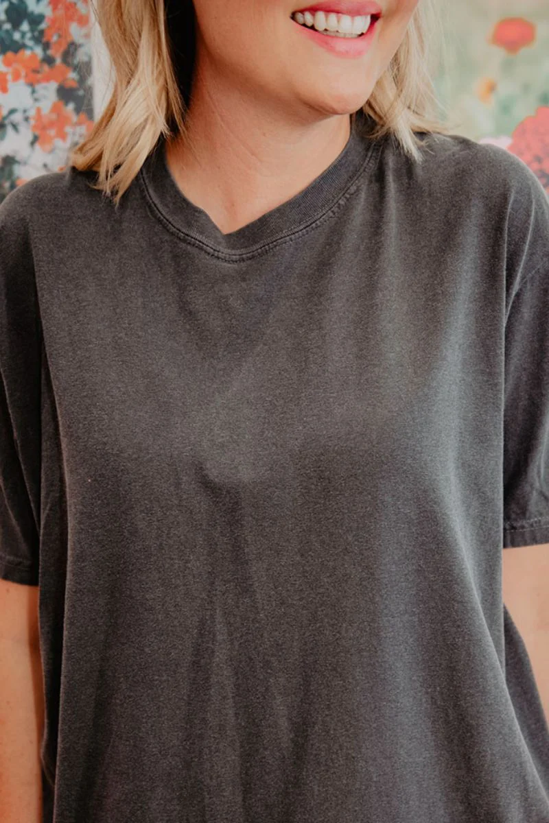 Dogs Are My Favorite People Oversized Print Graphic Tee - Image 3