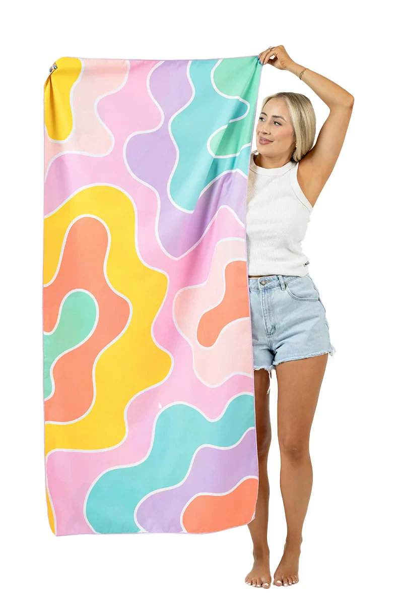 Groovy Flower Microfiber Reversible Towel - Image 10