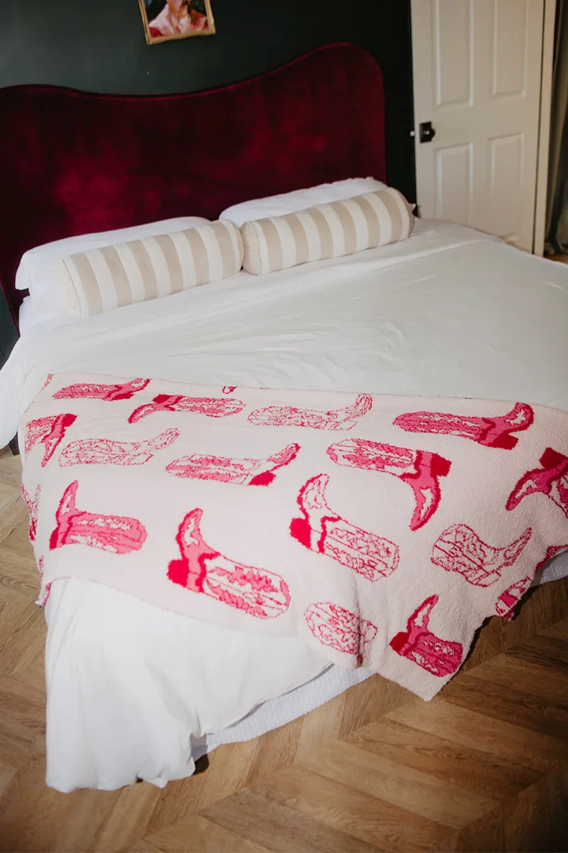 Light Pink Western Boots Comfy Throw Blanket - Image 2